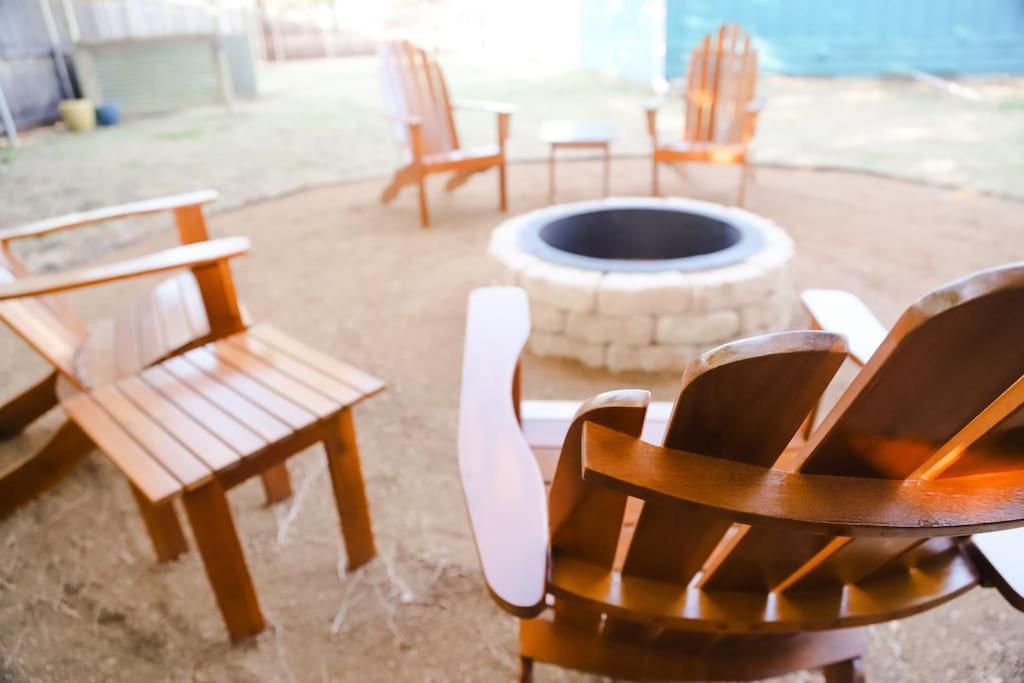 Villa The Little Getaway-Sleeps 4, Firepit, Pet Friendly Pottsboro Esterno foto
